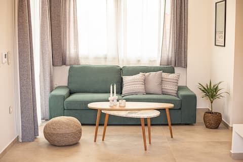 Top performing Airbnb: Neoclassical Villa with Private Pool in Vrachati in δήμος βέλου βόχας