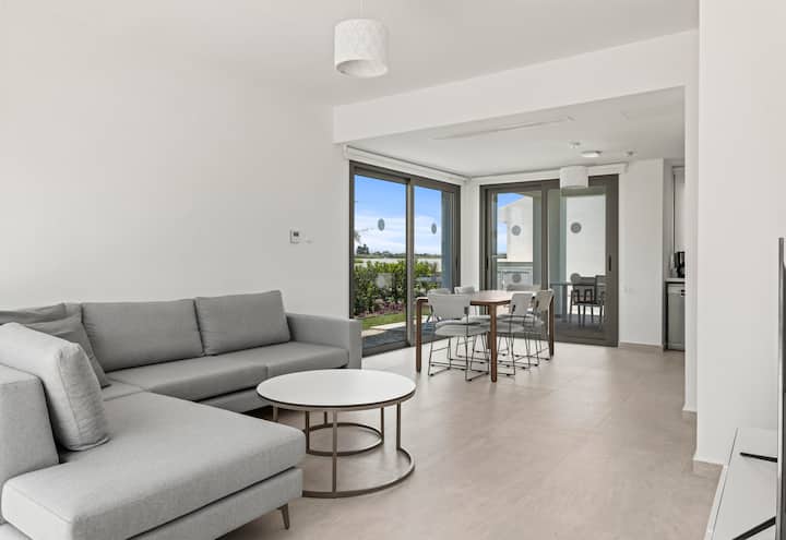 Serenity Waves Villa 19 - Мазотос