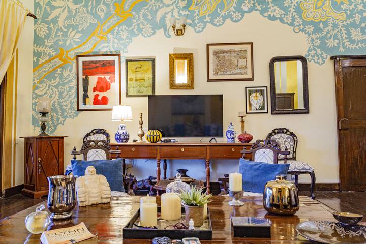 Living room image 3