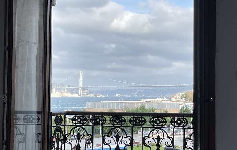 Sea View,Old City,Maiden’s Tower and Metro gallery image 2