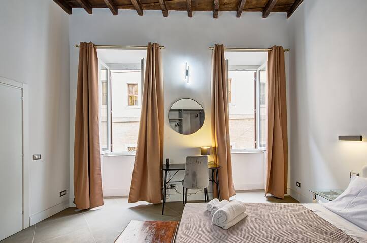 Navona Charme Apartment 2 gallery image 3