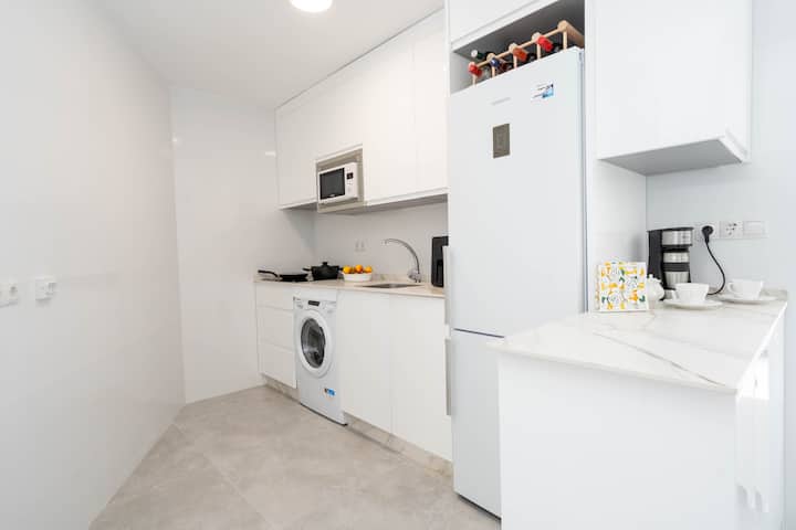 Beach View Apartment In Benalmádena - Alhaurín de la Torre