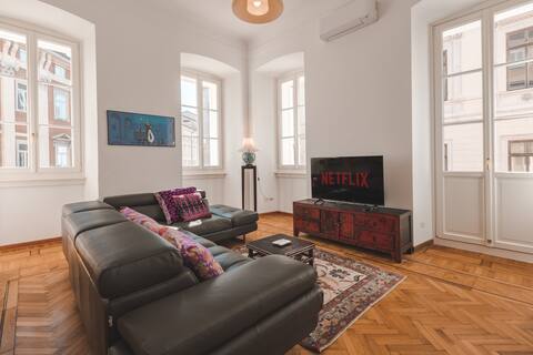 [Free Parking - City Center] Luxury Apartment