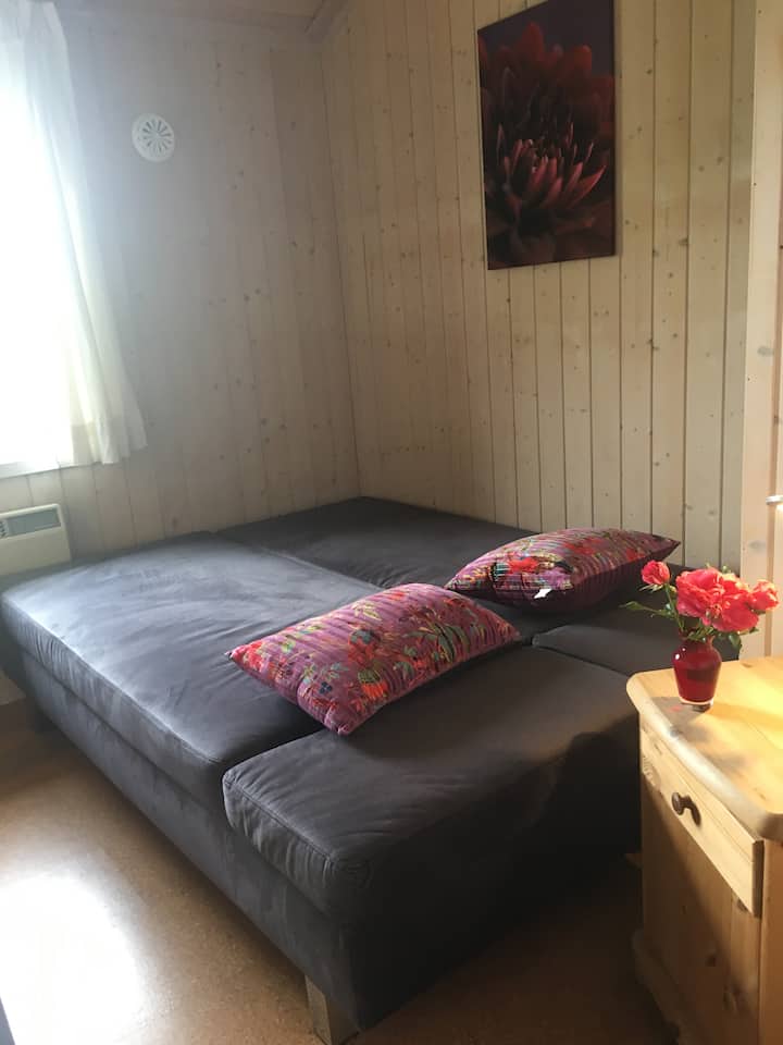 Спалня 2
