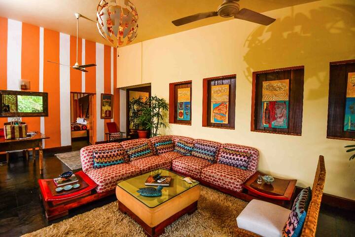 Living room image 2