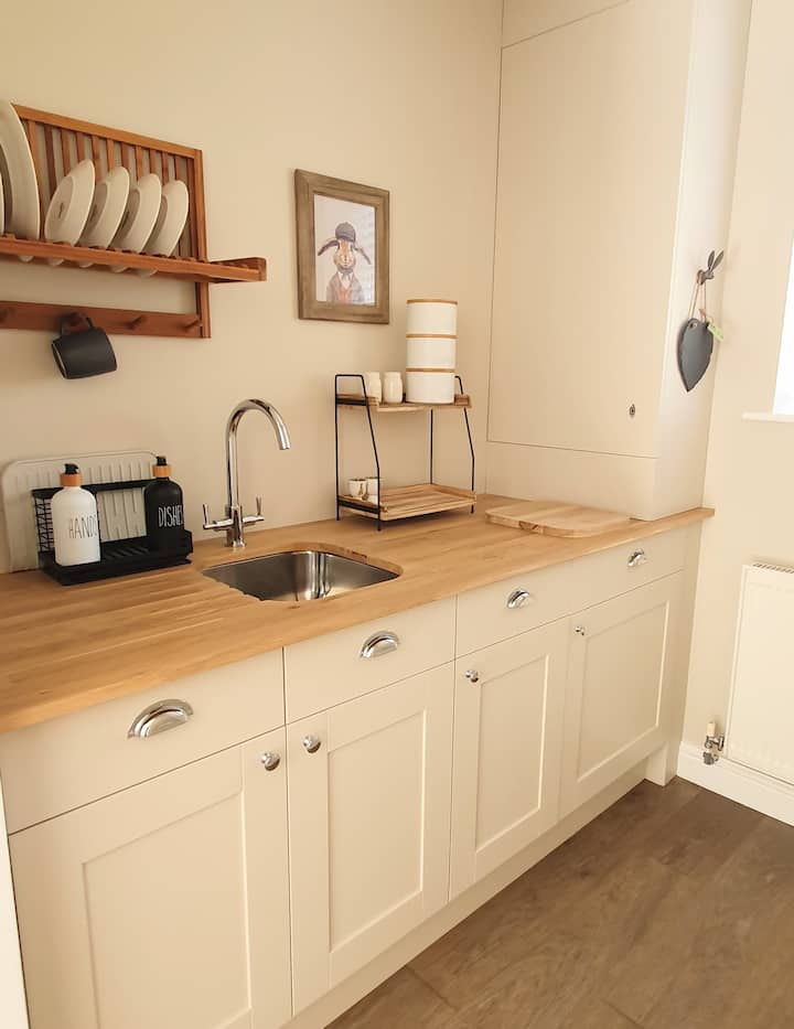 Cosy Hutch - Leicestershire