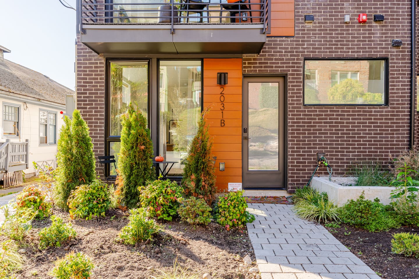 Modern Bright Clean