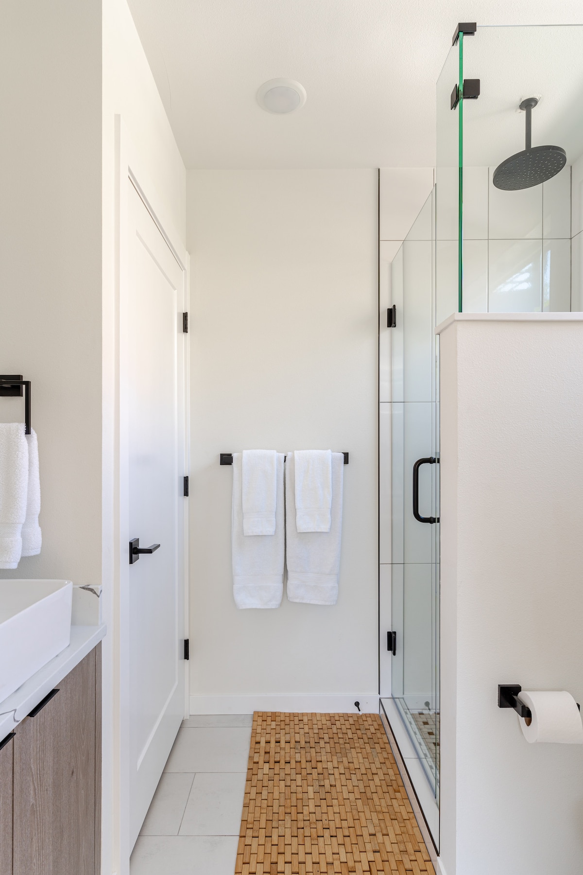 Modern Bright Clean