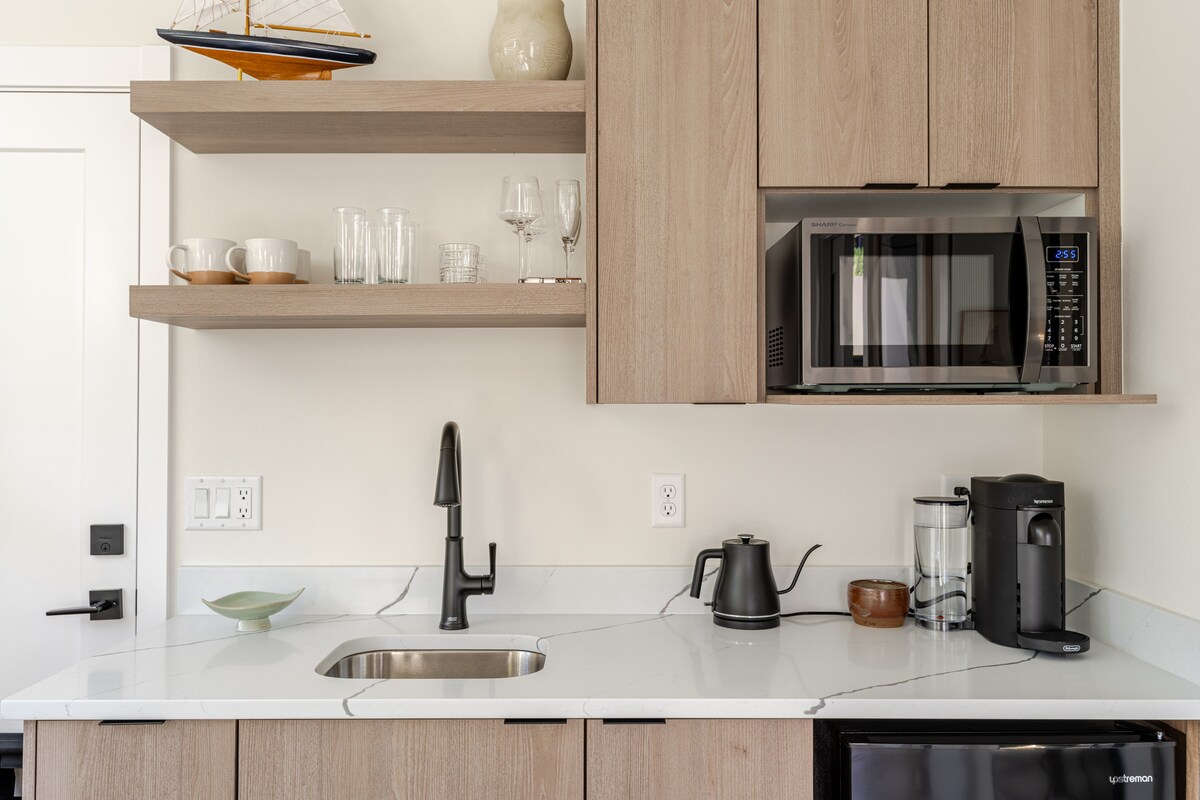 Modern Bright Clean