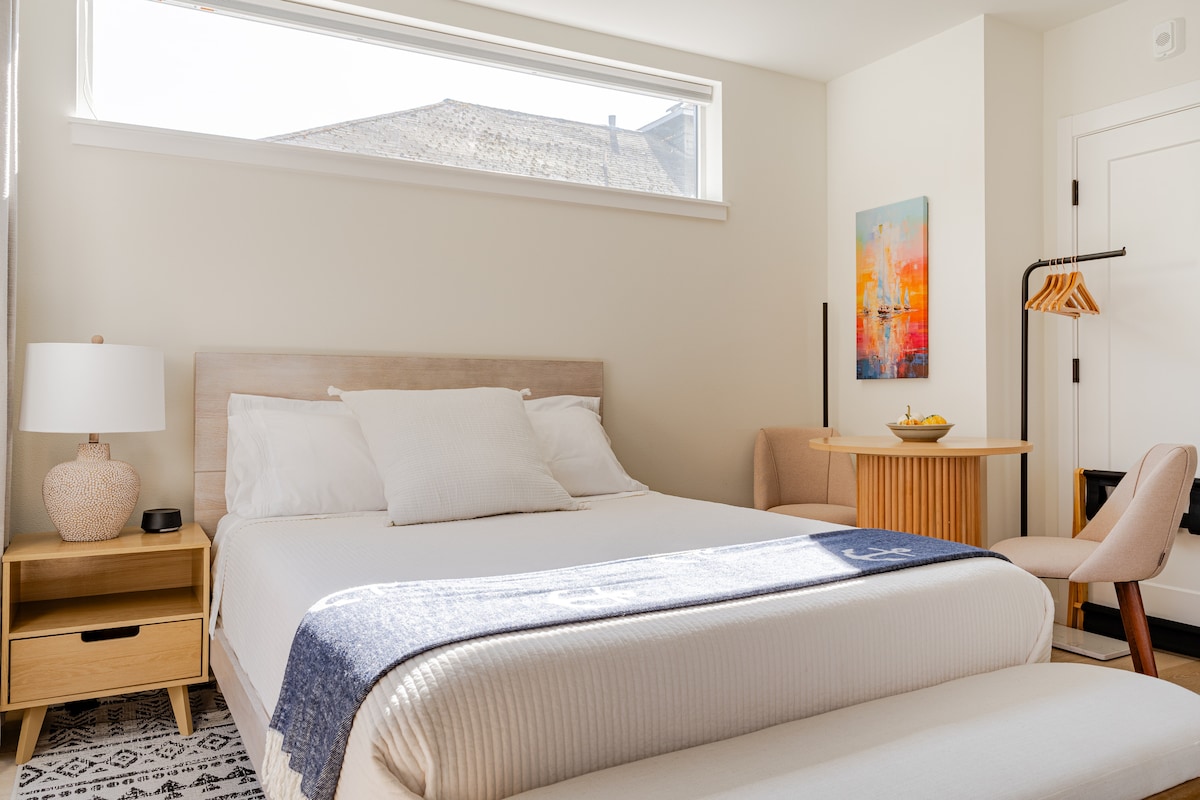 Modern Bright Clean