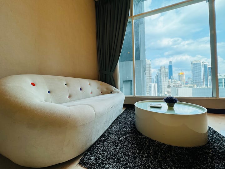 2br/free Parking/3 Min Walk Klcc/ Free Wifi - Kuala Lumpur