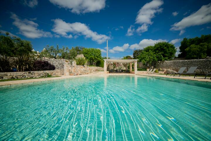 Trulli Arco Antico a Locorotondo gallery image 2