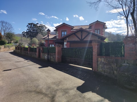 La Churla Mazcuerras House