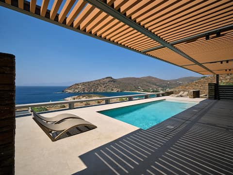Big Blue Villas II, Andros