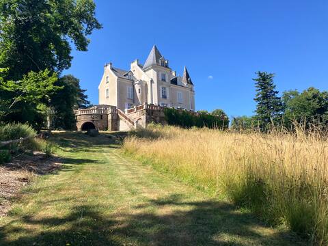 Château la Villaine / Esvres 15 people