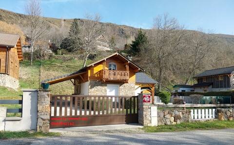 Chalet with pool Haute Ariège 9 p