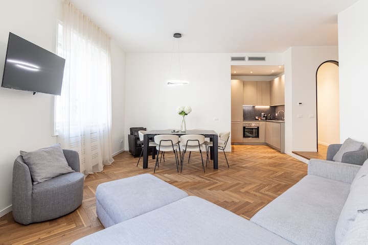 The Beauty • Big City Center Apartment gallery image 3