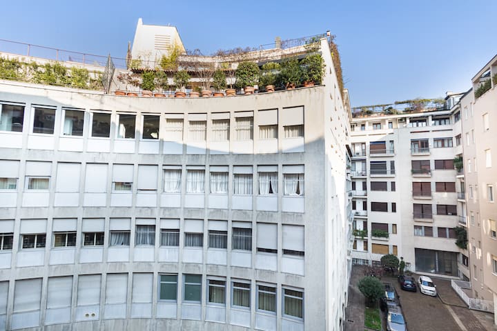 The Beauty • Big City Center Apartment gallery image 4