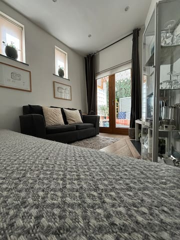 Great house in vibrant Stoneybatter