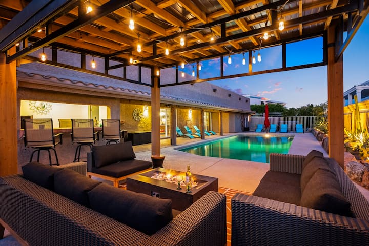 Havasu Hacienda: 5 Bed, Sleeps 18, Pool, Game Room - Lake Havasu City, AZ