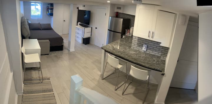 Gorgeous & Clean Near Train, Airport, World Cup - Livingston, NJ