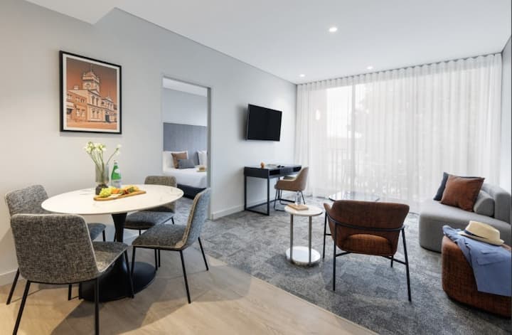 Comfy & Homely One Bedroom Apt With Balcony - Maitland