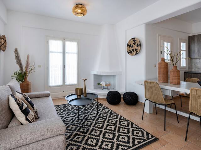 Aeolus gallery image 2