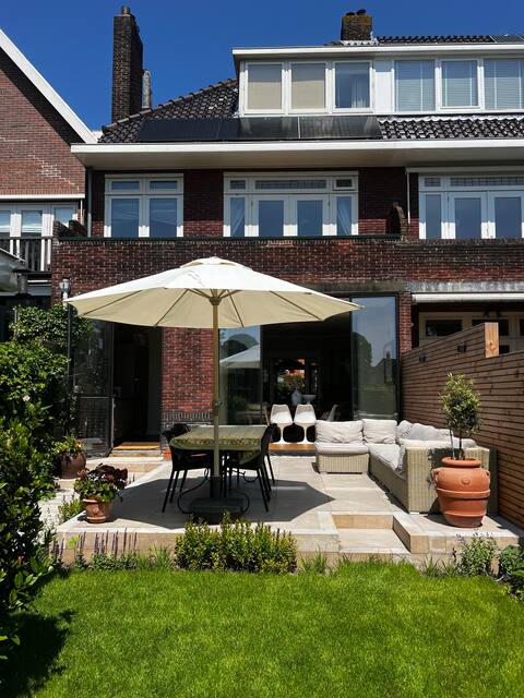 Family home, perfect location near train&beach