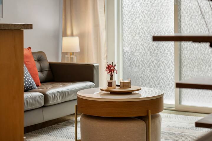 The Seafarer: A Curated Seattle Experience gallery image 2