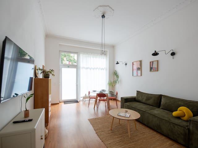 Beautiful City Apartment in trendy area