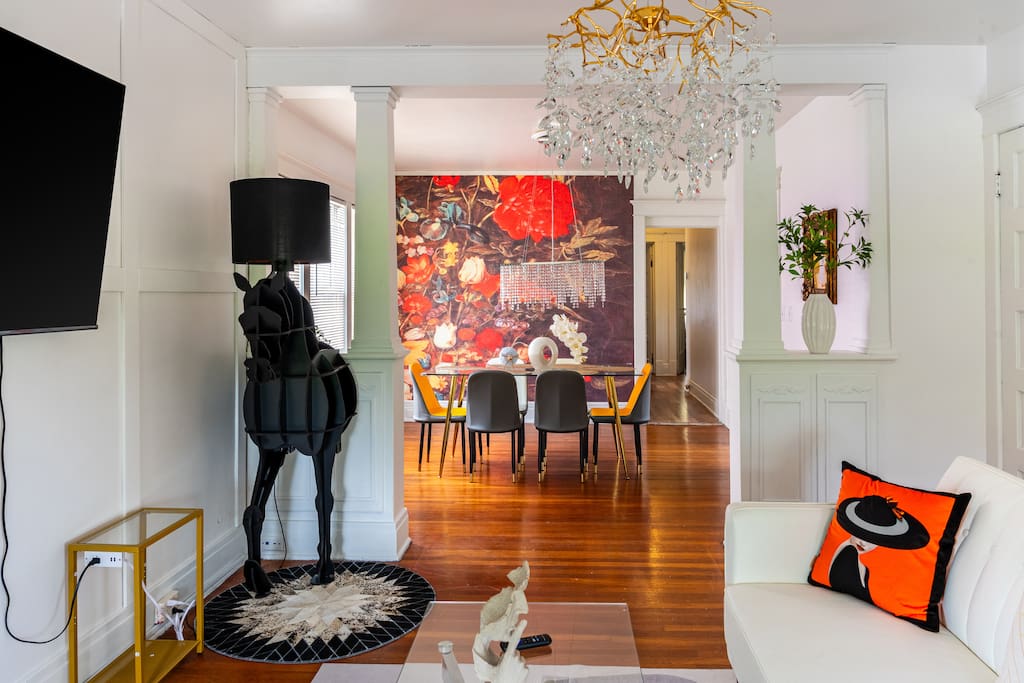 Stylish RiversideView w FreeParkg Arcade Game Room