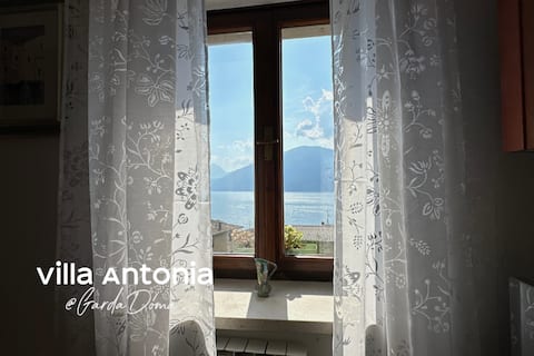 WOW Lakeview Villa Antonia @GardaDoma