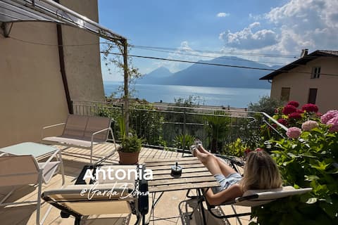 WOW Lakeview Villa Antonia @GardaDoma