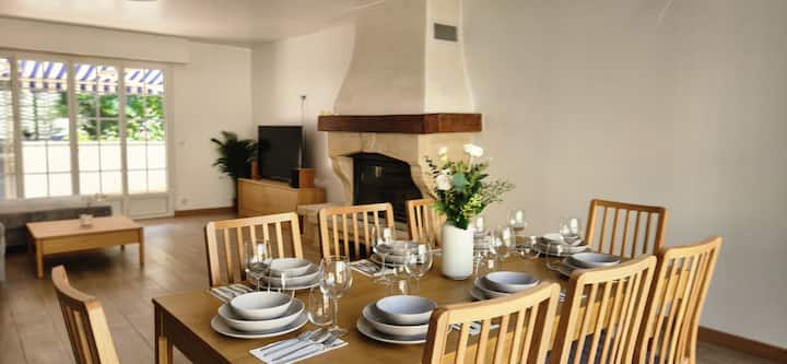 Belle Maison, 15mn De Paris, 2 Parkings Gratuits - Montreuil