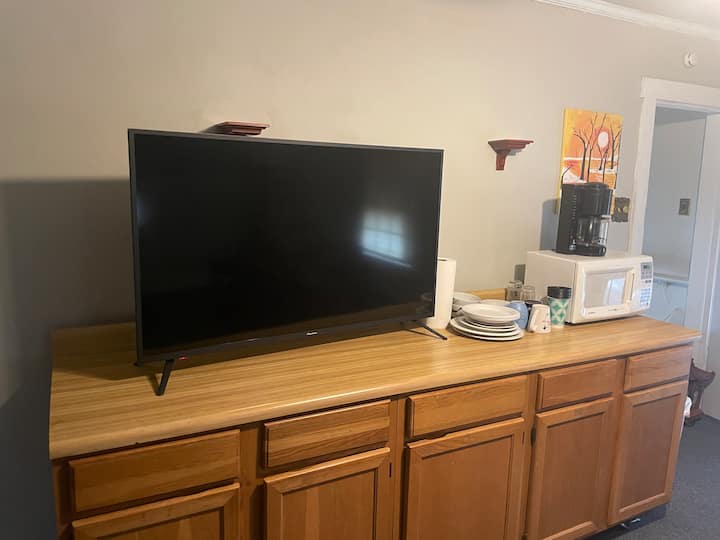 2nd Floor Apt W/ Private Parking - Marietta, PA