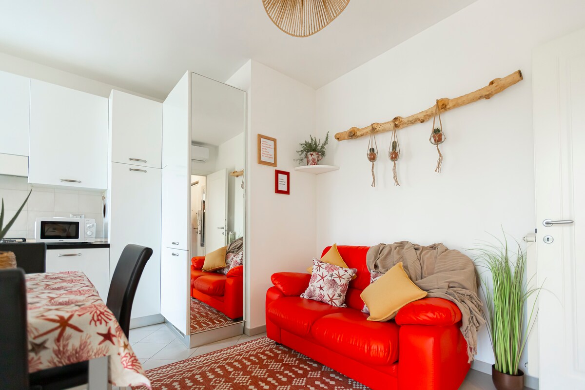 Top Airbnb: Sunny Top Bilo + terrace + garage and bike path a Imperia