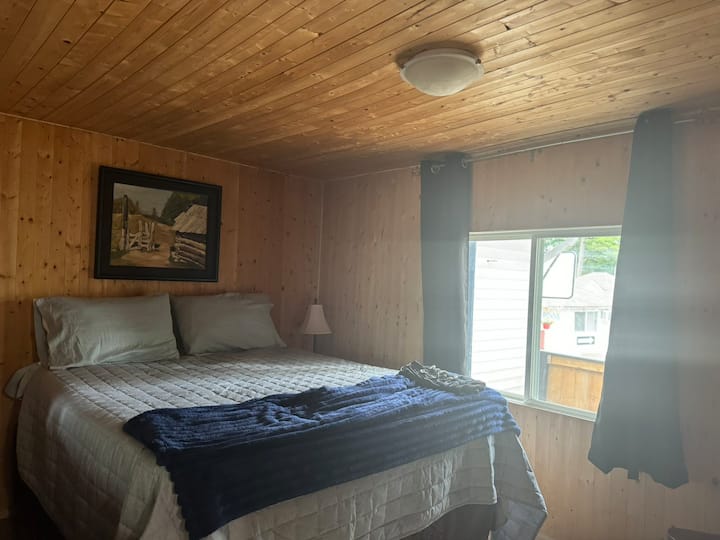 Two Bedroom Cabin #6 - Wasaga Beach
