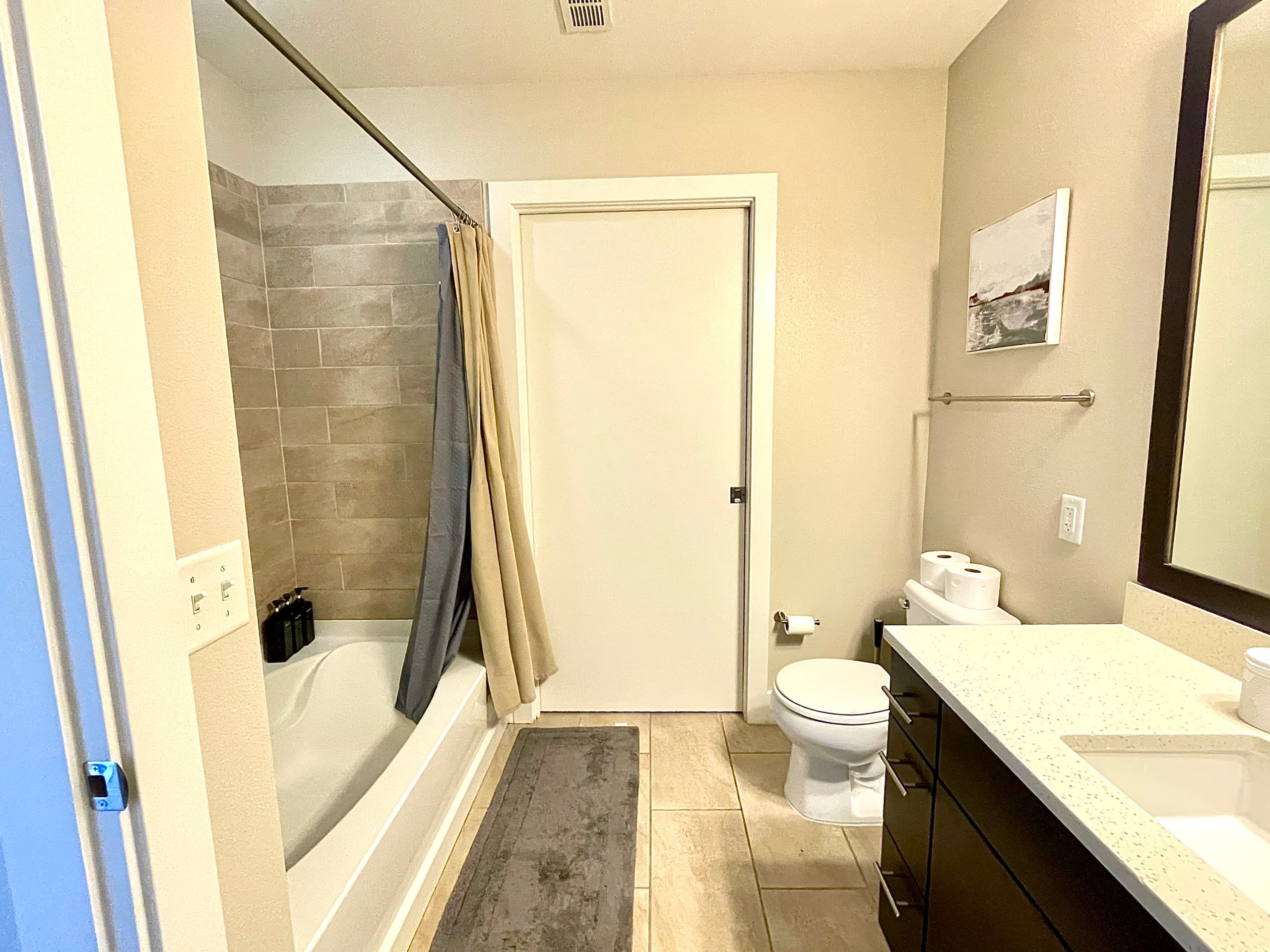 Lux Apartment-Pool/Parking/Spa - Image 36