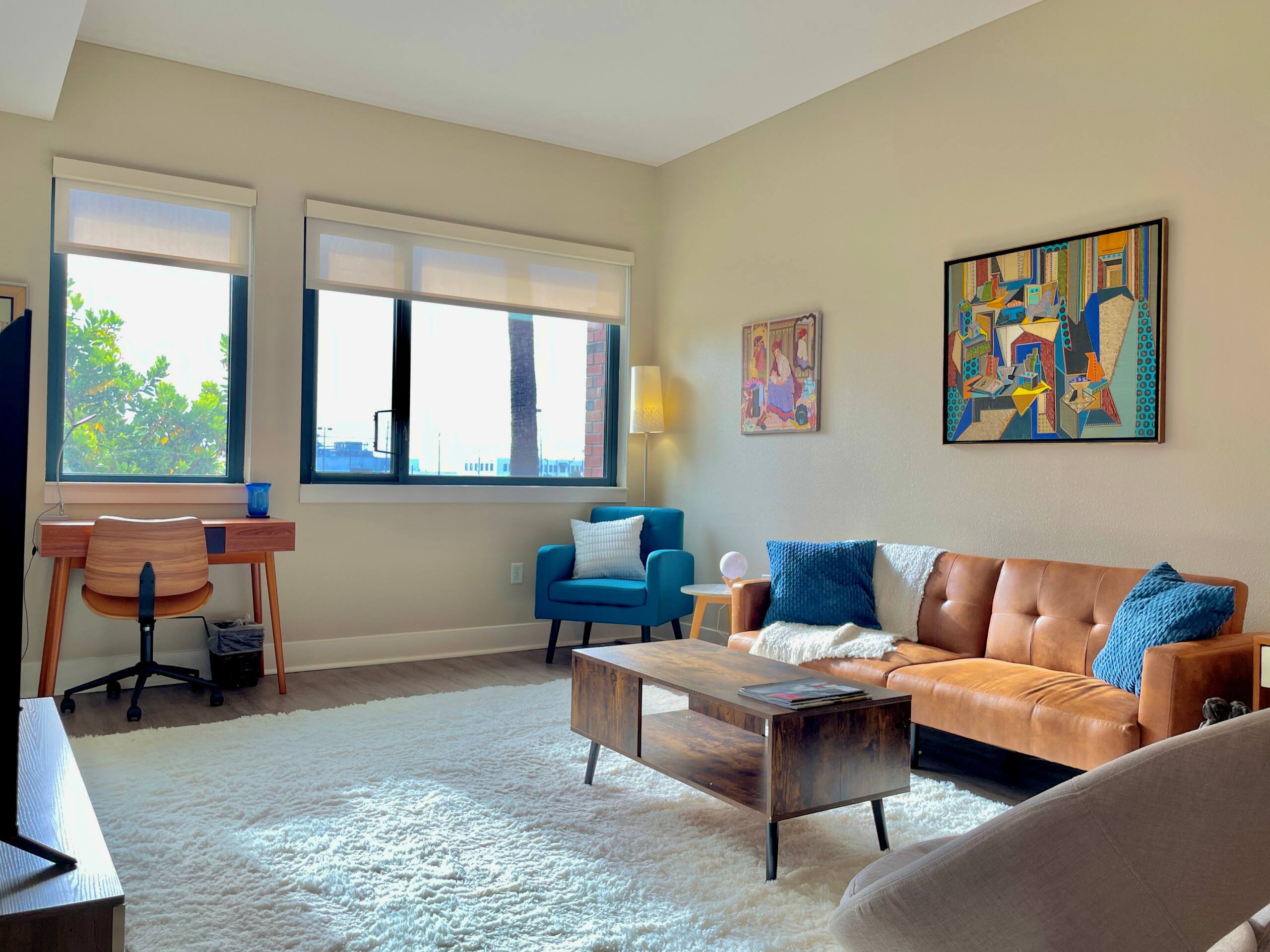Lux Apartment-Pool/Parking/Spa - Image 3