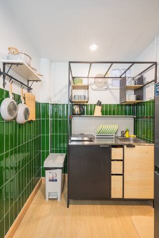 3BR Home 10mins SiamSquare /Sathorn BTS 450m gallery image 4