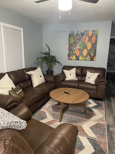Central Newport News Comfort!