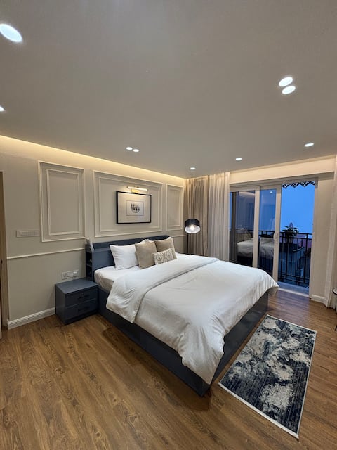 The Erina House - 5 min walk to Mall Road