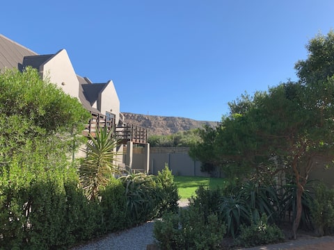 Elands Bay Guesthouse - Main House + Annexes