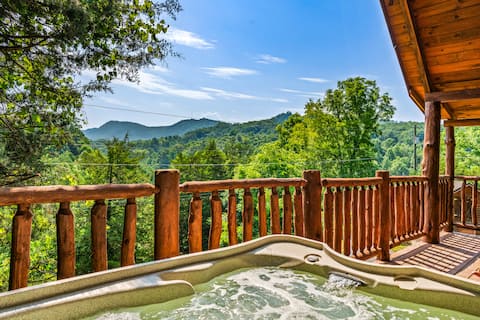 Popular Airbnb listing: View, Location, 2 Fireplaces, Hot Tub, Honeymoon! in Pigeon Forge