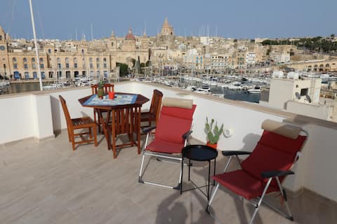 Harbour home | Lift, Free Parking & Curated Tours