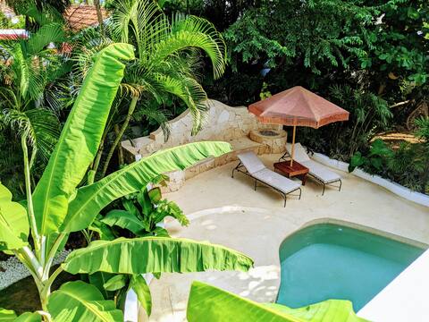 2 Villas 1 Featured in Condé Nast Mag Sleeps 30