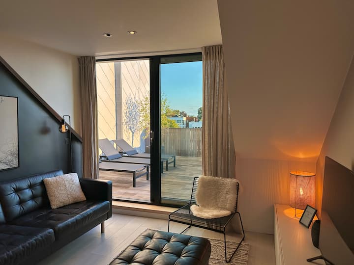 Penthouse With A Big Terrace Close To The Station! - Gante