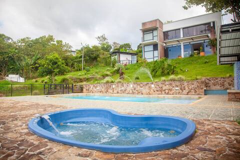 Country House 5 Star+Pool+WiFi+Pathway, La Cumbre