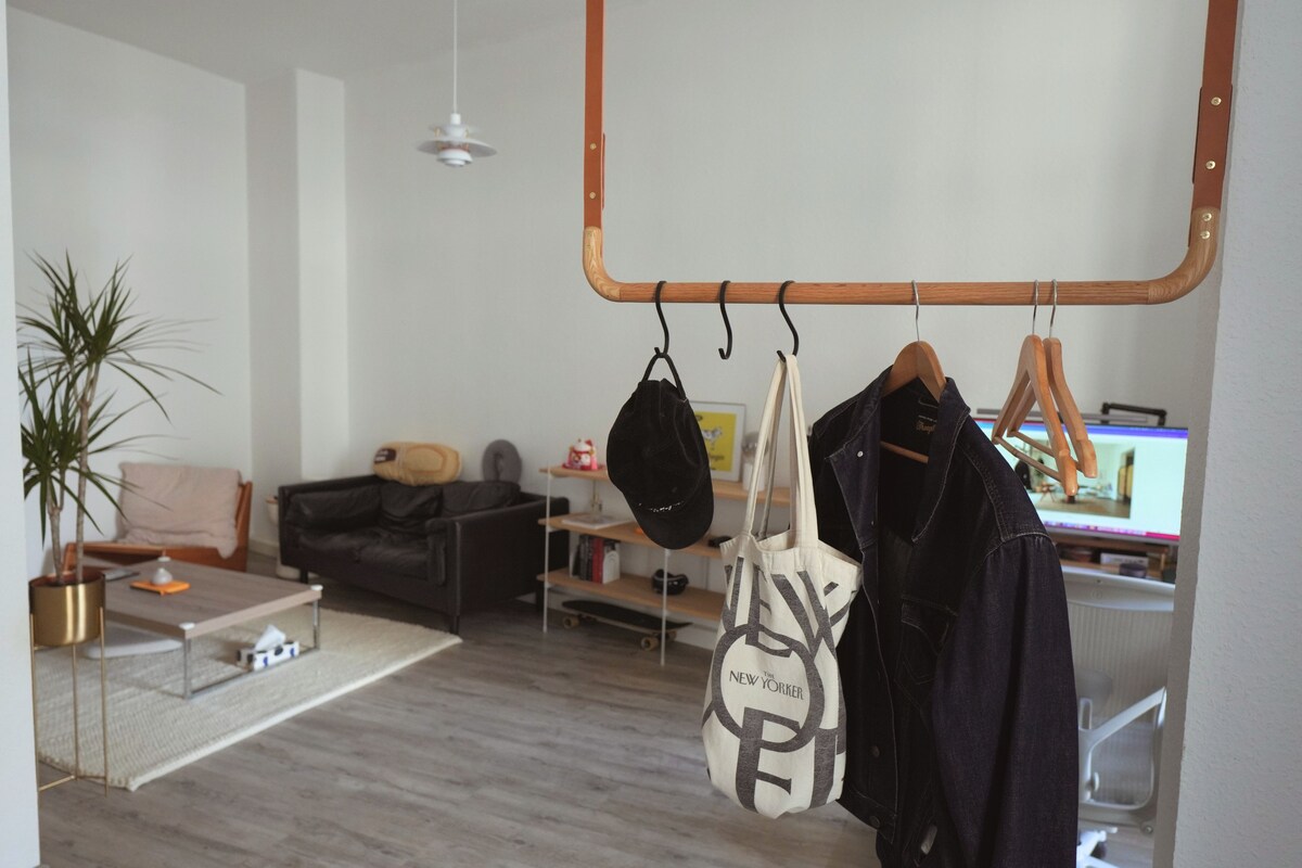 Popular Airbnb listing: Spacious Stylish Scandi Apartment in Linden-Mitte in Linden Mitte
