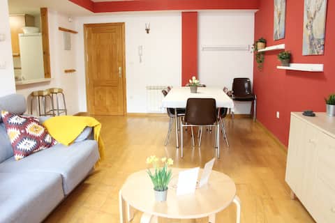 Airbnb con mejor rendimiento: Cochata, practical and central with a garage en Sallent De Gállego